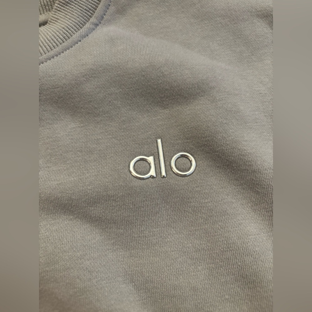 Alo Yoga Accolade Set in Lunar Grey size XS - Picture 8 of 14